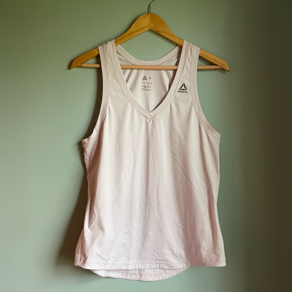 • REEBOK V-NECK ACTIVEWEAR TANK •